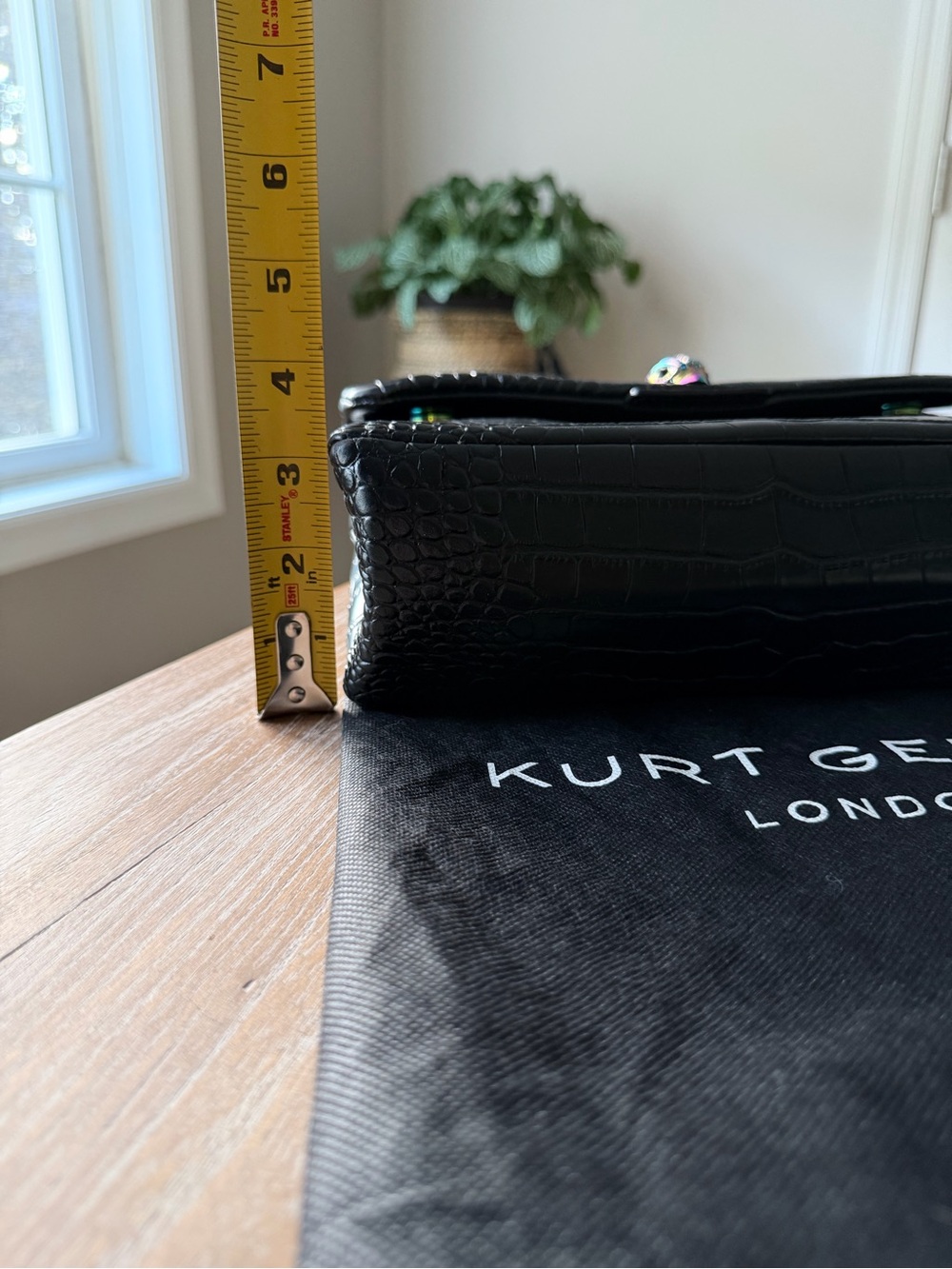 Kurt Geiger Handbag - Picture 12 of 12